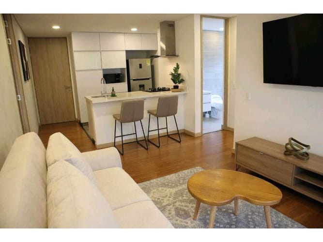 Apartamento de 2 alcobas en arriendo en El Diamante 2, Medellín, 70 m² · foto 8 de 17