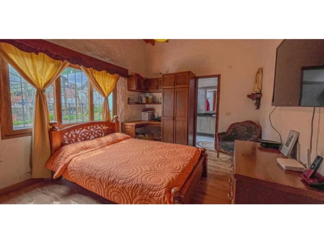 Casa de 3 alcobas en arriendo en San Antonio De Pereira, Rionegro, 127 m² · foto 8 de 14