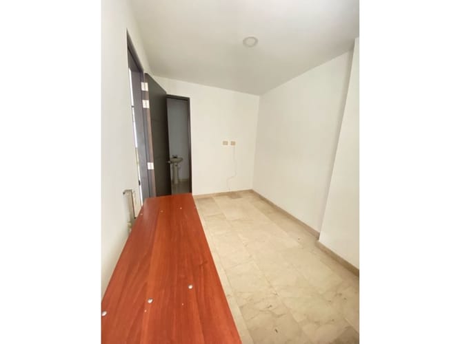 Casa de 5 alcobas en arriendo en Altos Del Poblado, Medellín, 300 m² · foto 17 de 19