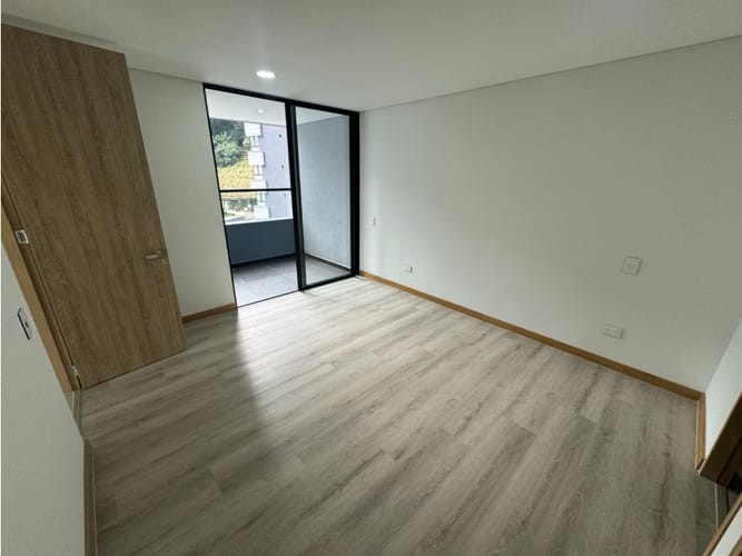 Apartamento de 3 alcobas en arriendo en El Poblado, Medellín, 105 m² · foto 12 de 16