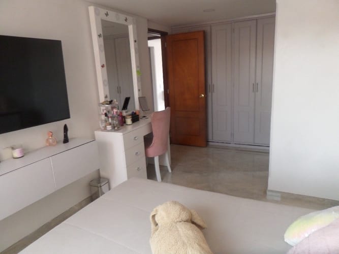 Apartamento de 3 alcobas en venta en Ciudad Salitre, Bogotá, 235 m² · foto 11 de 24