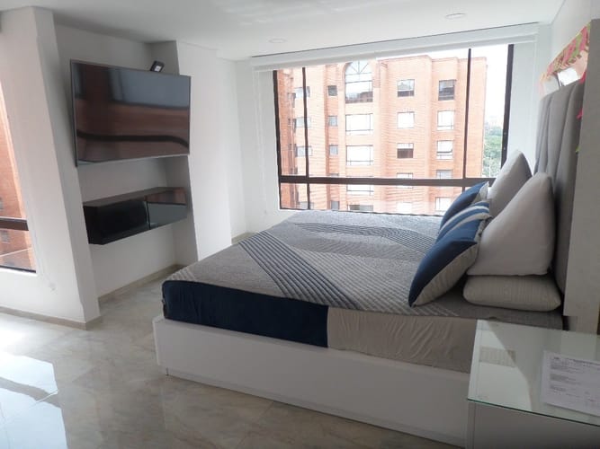 Apartamento de 3 alcobas en venta en Ciudad Salitre, Bogotá, 235 m² · foto 10 de 24