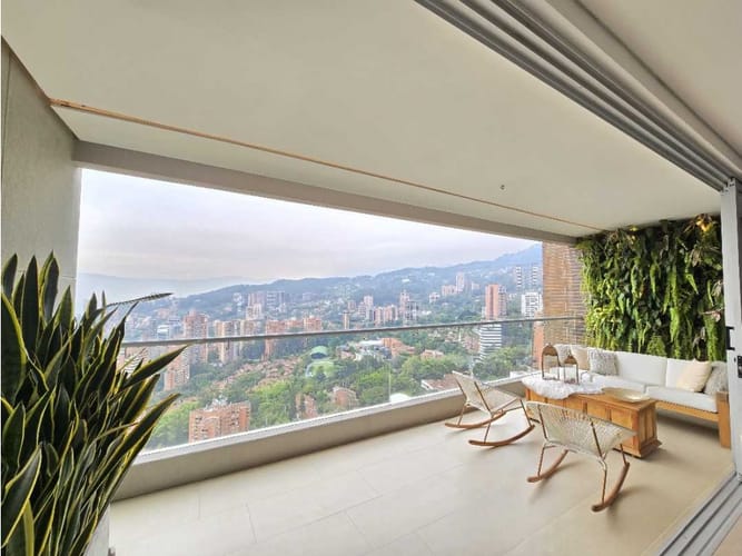 Apartamento de 4 alcobas en arriendo en Transversal Superior, Medellín, 400 m² · foto 2 de 23