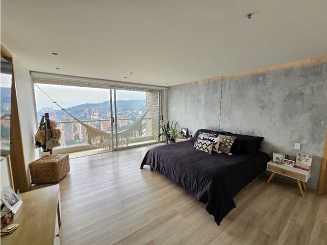 Apartamento de 4 alcobas en arriendo en Transversal Superior, Medellín, 400 m² · foto 9 de 23
