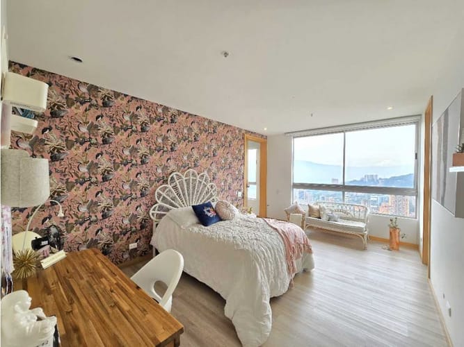 Apartamento de 4 alcobas en arriendo en Transversal Superior, Medellín, 400 m² · foto 12 de 23