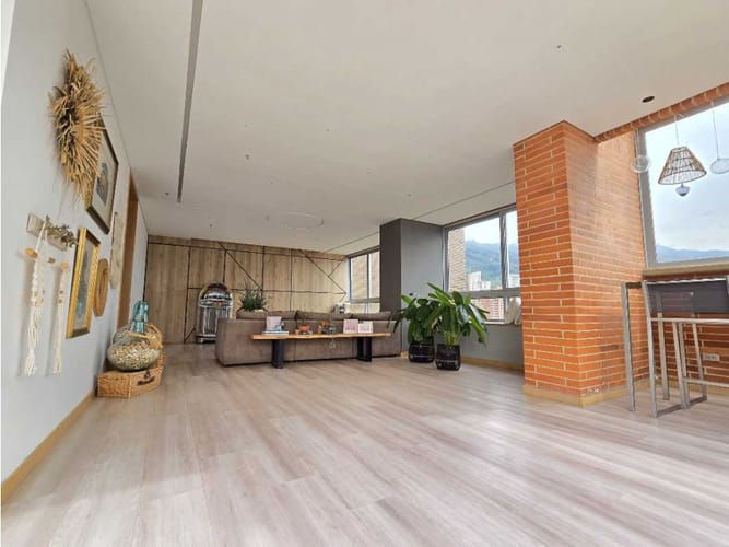Apartamento de 4 alcobas en arriendo en Transversal Superior, Medellín, 400 m² · foto 17 de 23