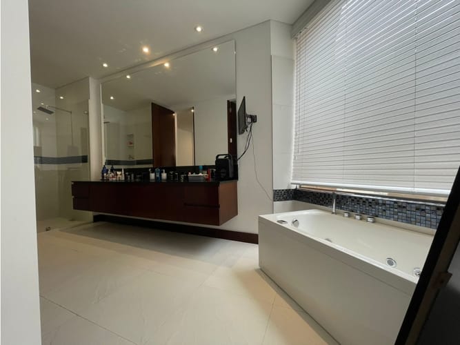 Apartamento de 3 alcobas en arriendo en Colina Campestre, Bogotá, 115 m² · foto 4 de 13