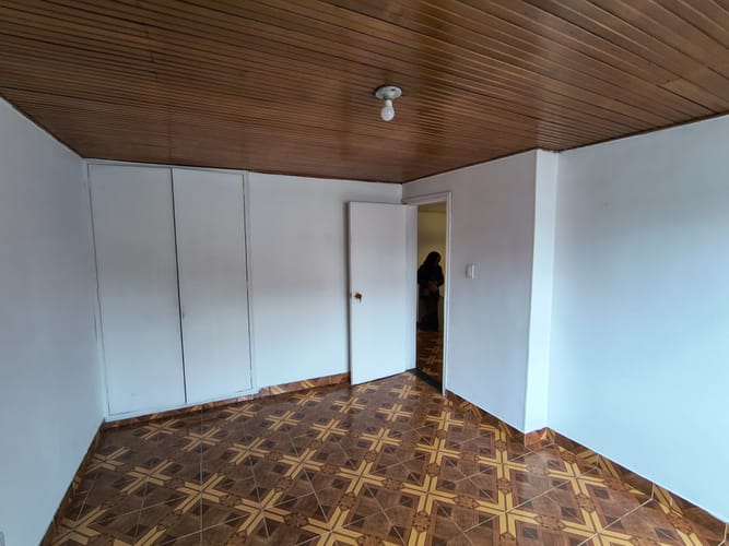 Casa de 4 alcobas en arriendo en Barrios Unidos, Bogotá, 223 m² · foto 19 de 24