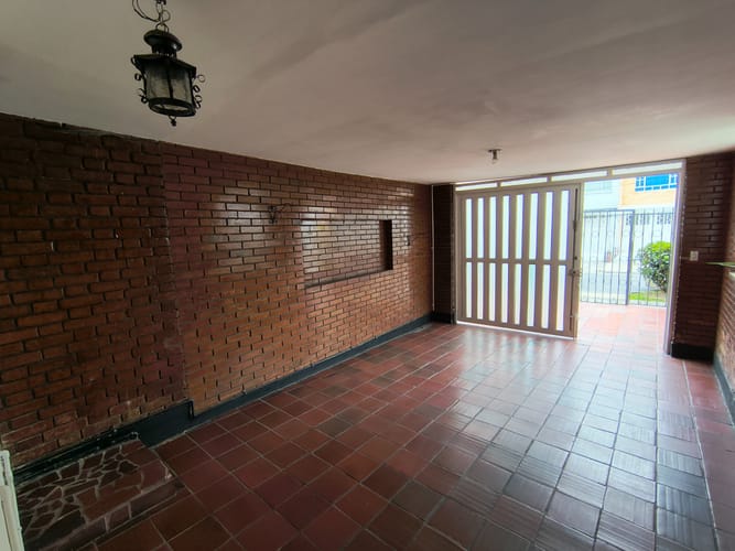 Casa de 4 alcobas en arriendo en Barrios Unidos, Bogotá, 223 m² · foto 20 de 24
