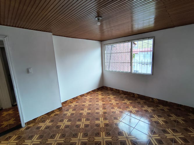 Casa de 4 alcobas en arriendo en Barrios Unidos, Bogotá, 223 m² · foto 24 de 24