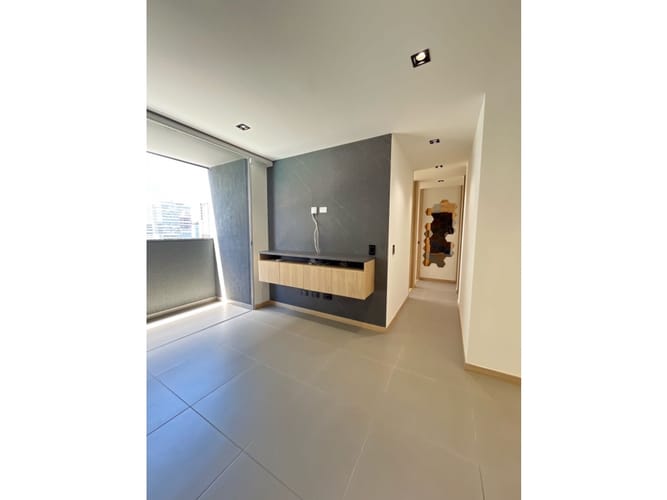 Apartamento de 3 alcobas en venta en La Candelaria, Medellín, 68 m² · foto 3 de 6