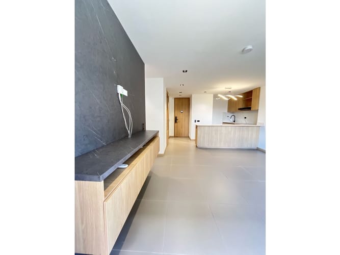 Apartamento de 3 alcobas en venta en La Candelaria, Medellín, 68 m² · foto 4 de 6