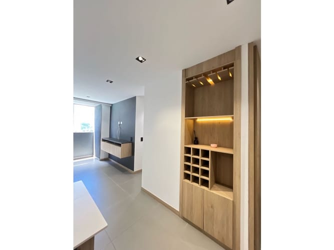 Apartamento de 3 alcobas en venta en La Candelaria, Medellín, 68 m² · foto 5 de 6