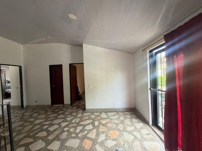 Casa de 3 alcobas en venta en Riveras Del Rosario, Jamundí, 207 m² · foto 4 de 23