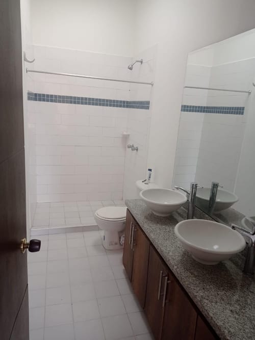 Casa de 10 alcobas en venta en La Iglesia, Chía, 364 m² · foto 7 de 17