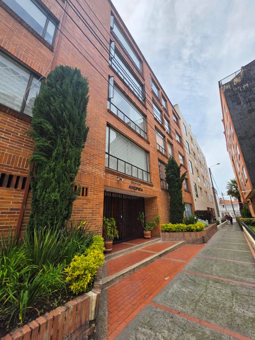 Apartamento de 3 alcobas en venta en El Batán, Bogotá, 123 m² · foto 2 de 24