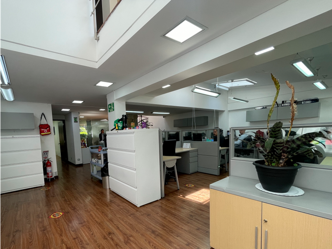 Casa de 10 alcobas en venta en Pasadena, Bogotá, 313 m² · foto 12 de 24