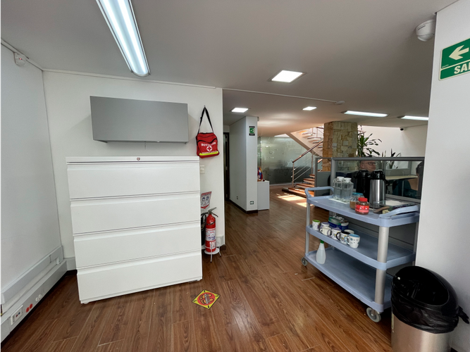 Casa de 10 alcobas en venta en Pasadena, Bogotá, 313 m² · foto 13 de 24