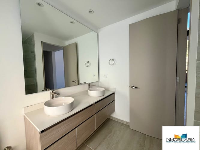 Casa de 3 alcobas en venta en Chico, Bogotá, 130 m² · foto 19 de 24