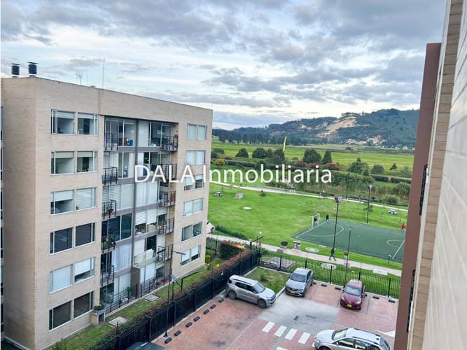 Apartamento de 2 alcobas en venta en Rio Grande, Cajicá, 53 m² · foto 3 de 24
