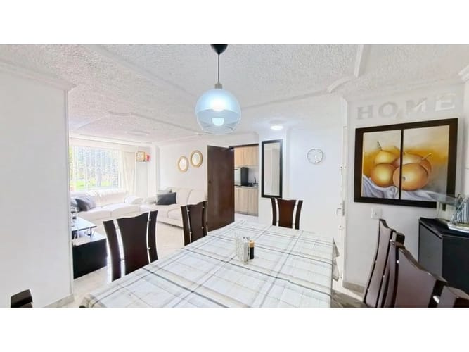 Apartamento de 3 alcobas en venta en Ortezal, Bogotá, 82 m² · foto 2 de 10