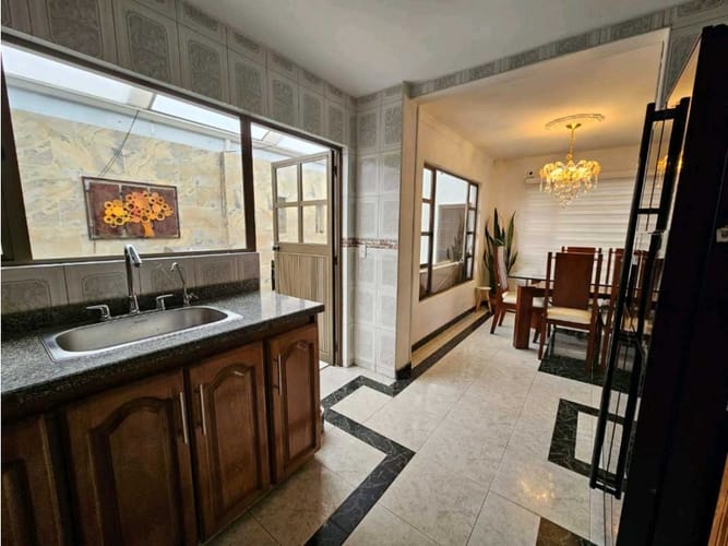 Casa de 6 alcobas en venta en San Jose, Mosquera, 260 m² · foto 3 de 20