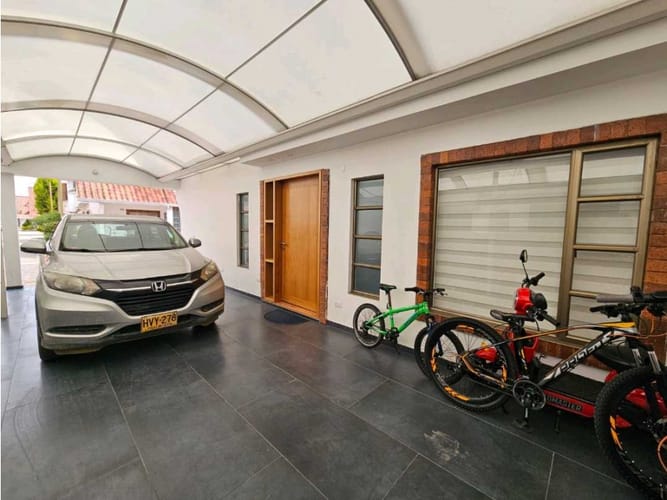 Casa de 6 alcobas en venta en San Jose, Mosquera, 260 m² · foto 16 de 20