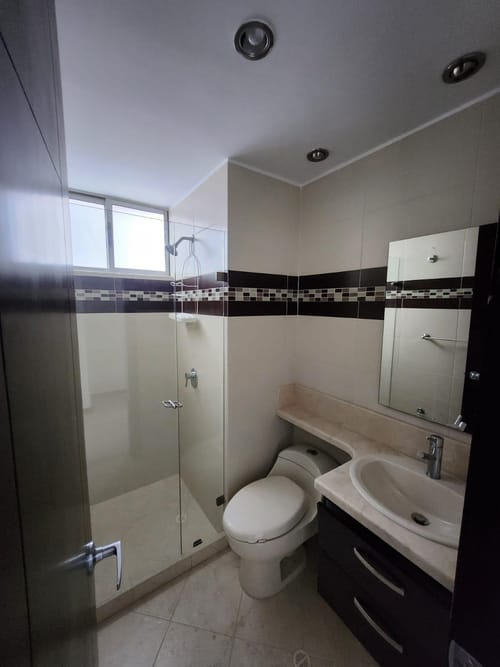 Apartamento de 2 alcobas en venta en Cabecera Del Llano, Bucaramanga, 68 m² · foto 18 de 22