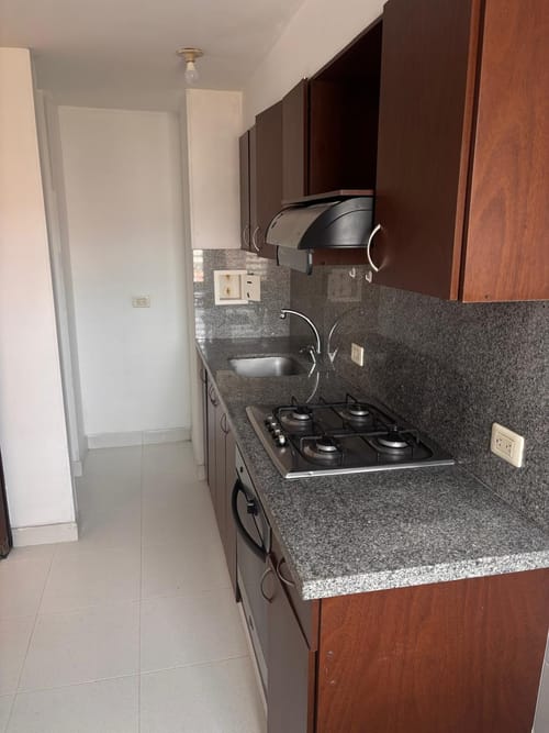 Apartamento de 3 alcobas en arriendo en Villas De Aranjuez, Bogotá, 72 m² · foto 18 de 20