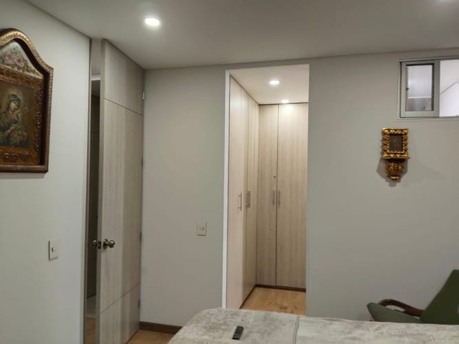Apartamento de 2 alcobas en arriendo en Santa Barbara, Bogotá, 70 m² · foto 5 de 5
