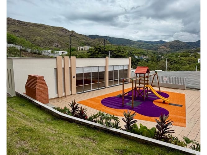 Apartamento de 2 alcobas en venta en Aguacatal, Cali, 56 m² · foto 3 de 15