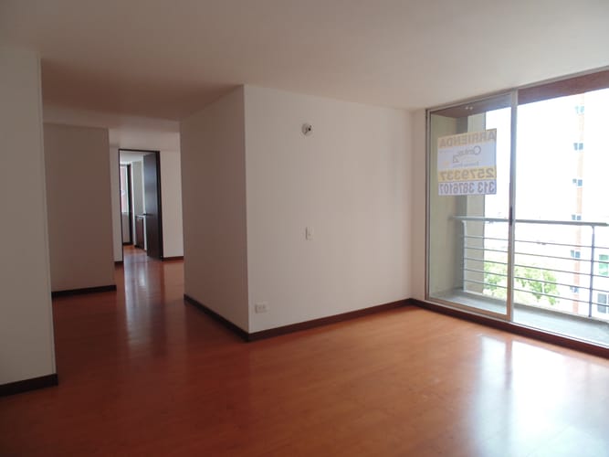Apartamento de 3 alcobas en venta en Villas De Aranjuez, Bogotá, 81 m² · foto 8 de 18