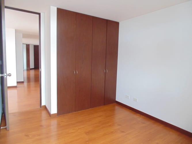 Apartamento de 3 alcobas en venta en Villas De Aranjuez, Bogotá, 81 m² · foto 10 de 18