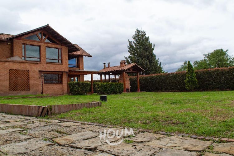 Casa de 5 alcobas en arriendo en Fagua, Chía, 1526 m² · foto 5 de 24