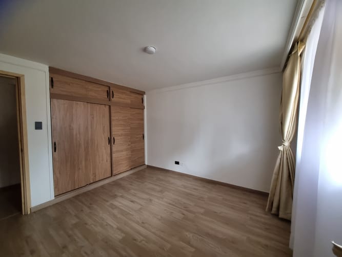 Apartamento de 5 alcobas en venta en Chico Norte, Bogotá, 180 m² · foto 3 de 13