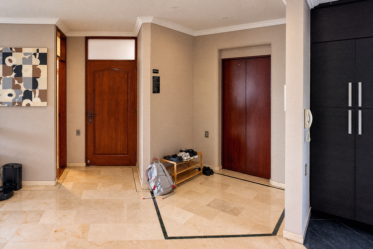 Apartamento de 3 alcobas en arriendo en Provenza, Medellín, 250 m² · foto 13 de 16