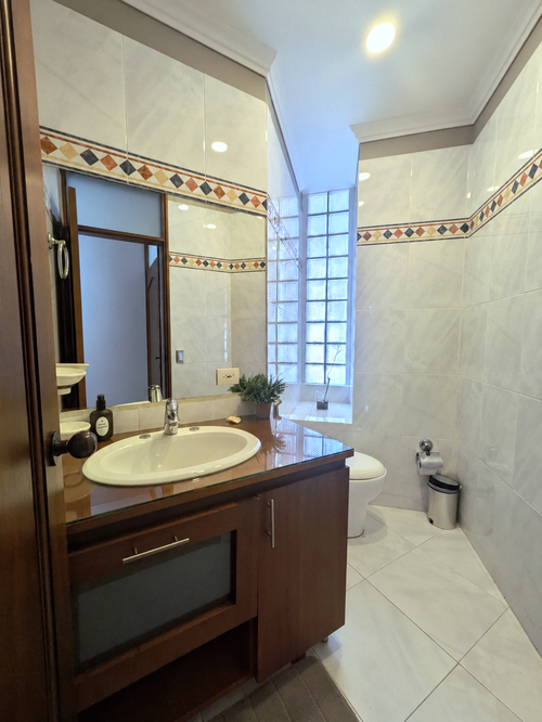 Apartamento de 3 alcobas en arriendo en Provenza, Medellín, 250 m² · foto 14 de 16