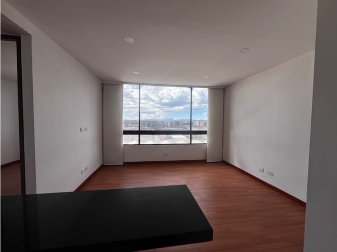 Apartamento de 2 alcobas en venta en La Esperanza Norte, Bogotá, 42 m² · foto 2 de 24