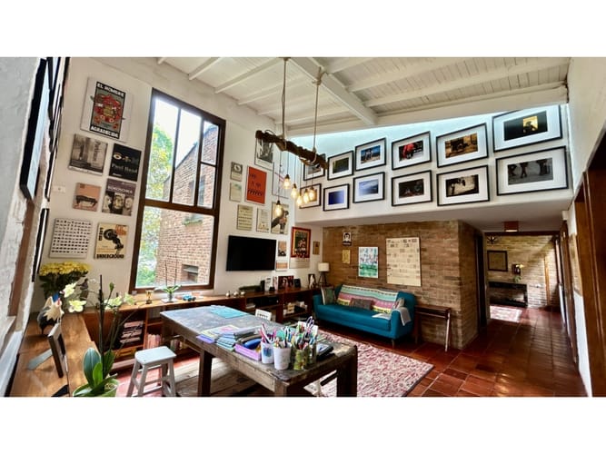 Casa de 4 alcobas en venta en Cerros De Suba, Bogotá, 422 m² · foto 1 de 24