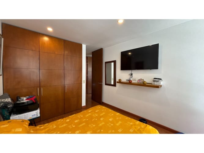 Apartamento de 2 alcobas en venta en Santa Barbara, Bogotá, 105 m² · foto 14 de 15