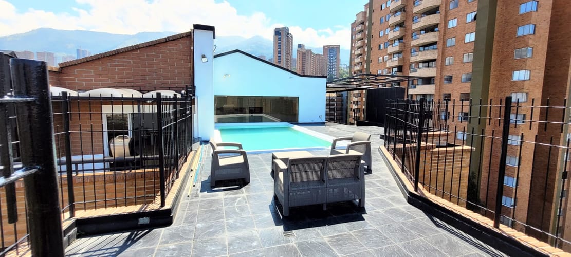 Apartamento de 6 alcobas en venta en El Poblado, Medellín, 480 m² · foto 8 de 15