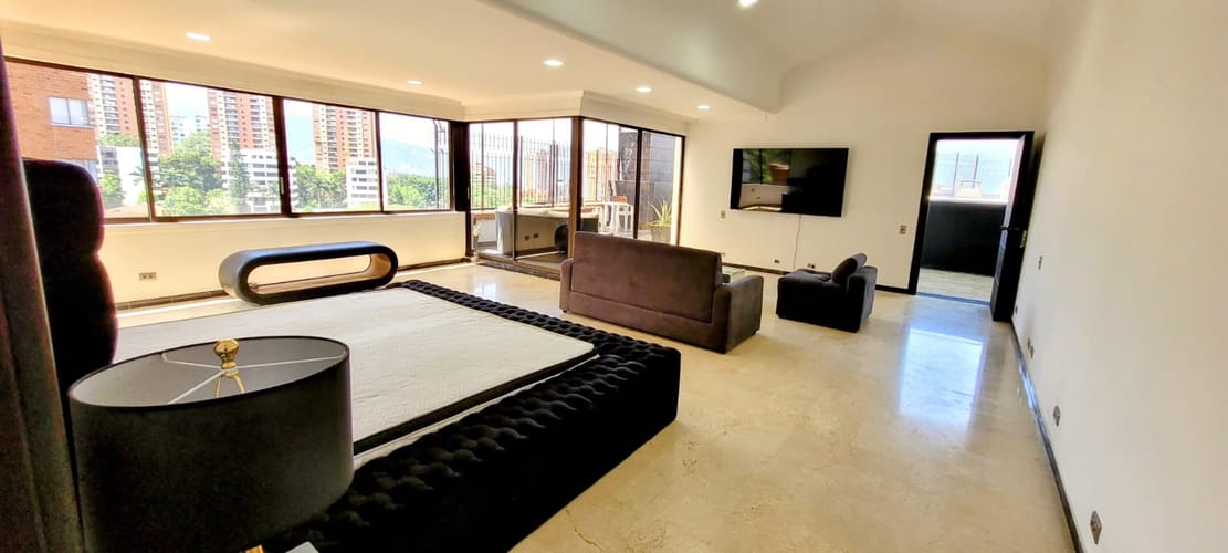 Apartamento de 6 alcobas en venta en El Poblado, Medellín, 480 m² · foto 15 de 15
