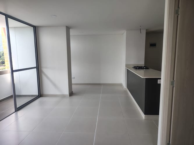 Apartamento de 2 alcobas en venta en Zona Industrial No. 2, Itagüí, 67 m² · foto 7 de 17