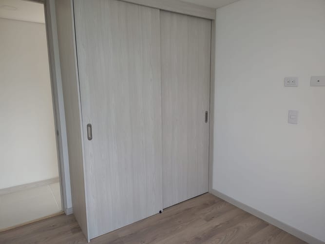 Apartamento de 2 alcobas en venta en Zona Industrial No. 2, Itagüí, 67 m² · foto 12 de 17