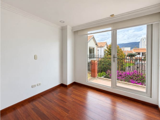 Casa de 3 alcobas en arriendo en Cr San Valentin, Chía, 239 m² · foto 9 de 14
