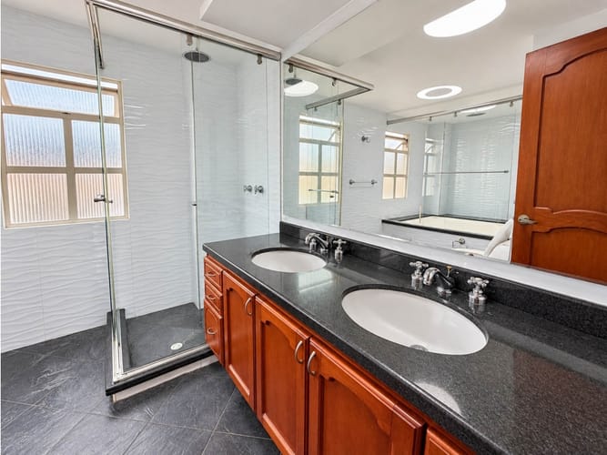 Casa de 3 alcobas en arriendo en Cr San Valentin, Chía, 239 m² · foto 13 de 14