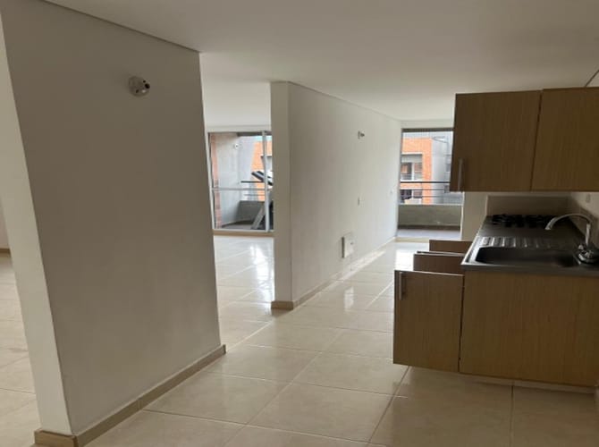 Apartamento de 3 alcobas en venta en Bello, 80 m² · foto 5 de 14