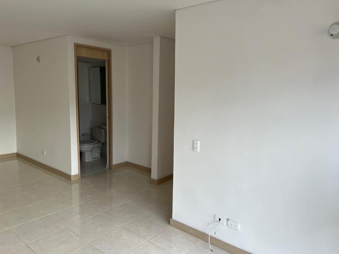 Apartamento de 3 alcobas en venta en Bello, 80 m² · foto 13 de 14