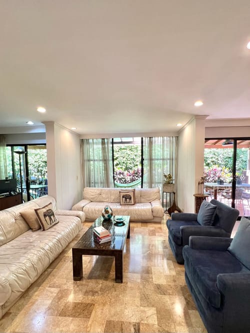 Casa de 3 alcobas en venta en Los Balsos, Medellín, 210 m² · foto 4 de 17