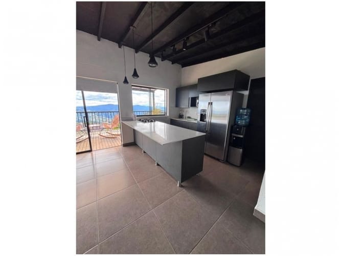 Casa de 2 alcobas en venta en La Catedral, Envigado, 100 m² · foto 1 de 17